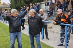 Oslava-na-zelenem-travniku-08